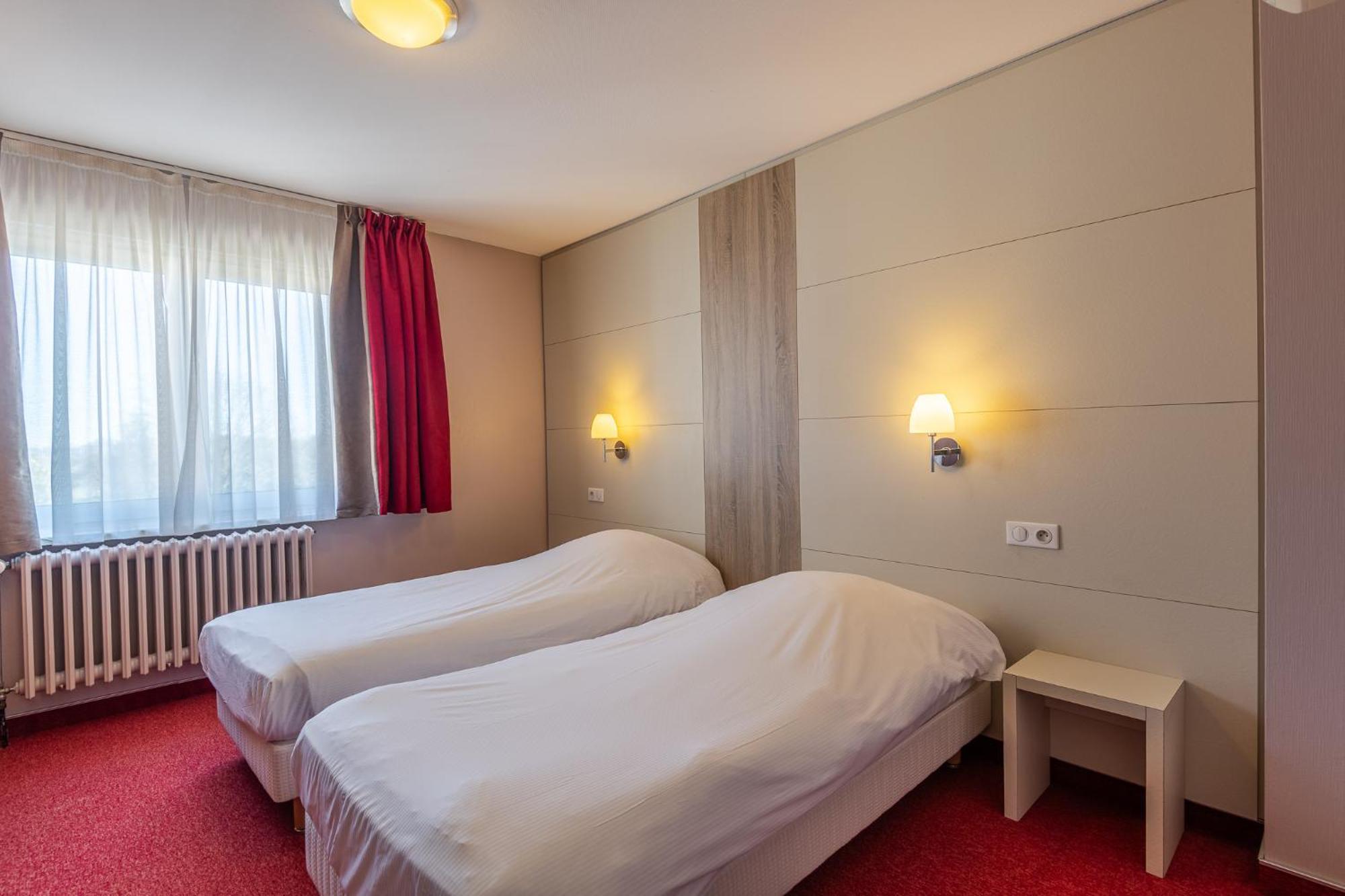 Hotel Restaurant Oberle Kilstett Buitenkant foto